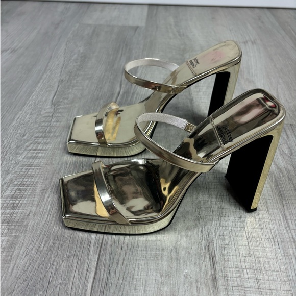 Jeffrey Campbell Hustler Platform Sandal Sz 9.5 Square Toe High Block Heel Gold - Picture 9 of 11